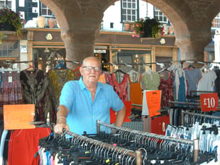 Nigel Oates returns to market after dispute