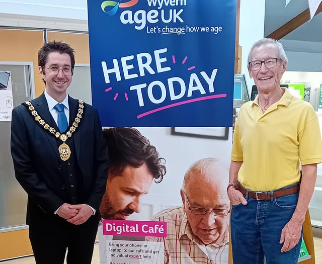 Mayor highlights Digital Cafe's impact on older residents