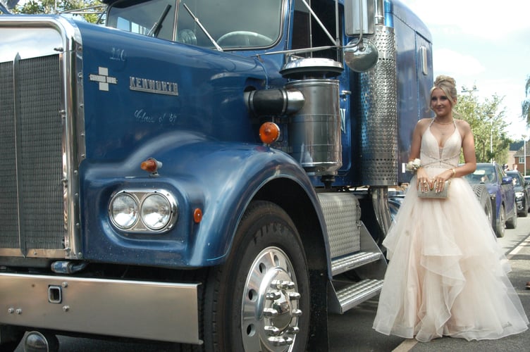 JKHS prom