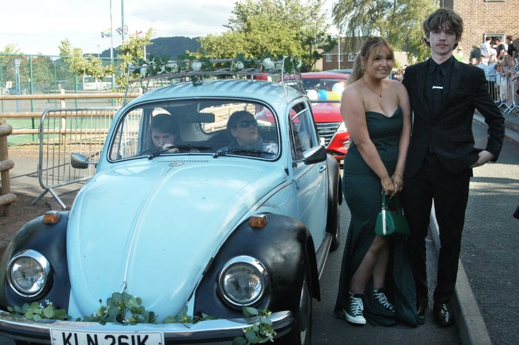 JKHS prom