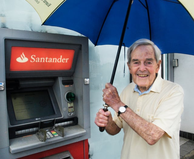 Roy Rogers, 95, bids farewell to Santander