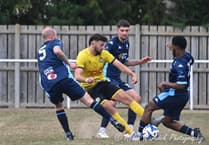 Daffs tame Bobcats to win through in FA Vase