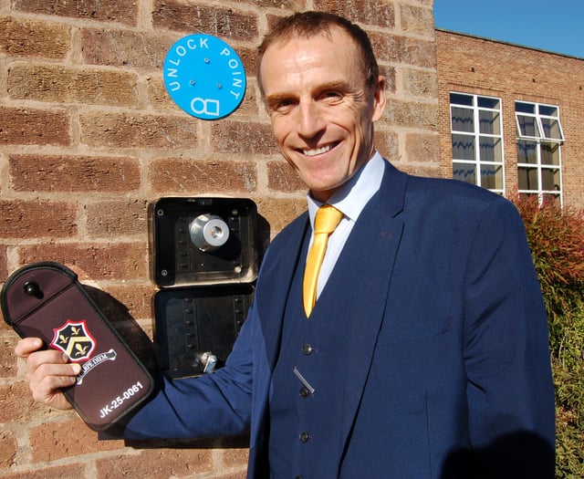 John Kyrle High adopts mobile pouch scheme