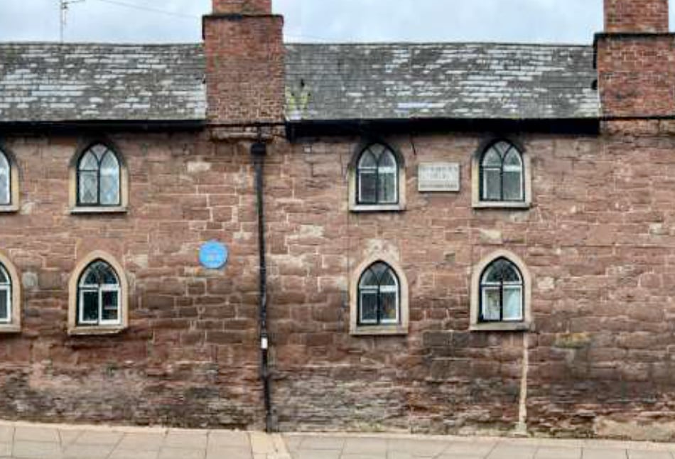 Restoration of historic almshouses in Ross approved