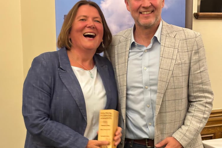 Ellie Chowns receives her Political Purpose Award from River Action UK