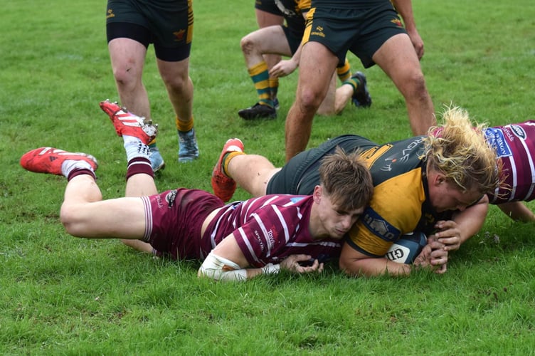 Ethan White scores the try to win the game. Picture: Georgina Gardner.