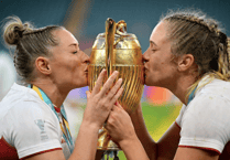 All systems Mo as Hunt lifts World Cup with England