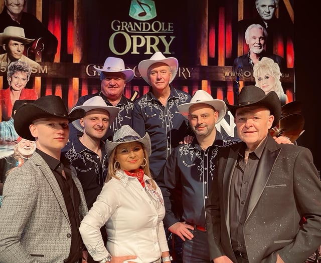 Nashville Live bursts onto Savoy stage