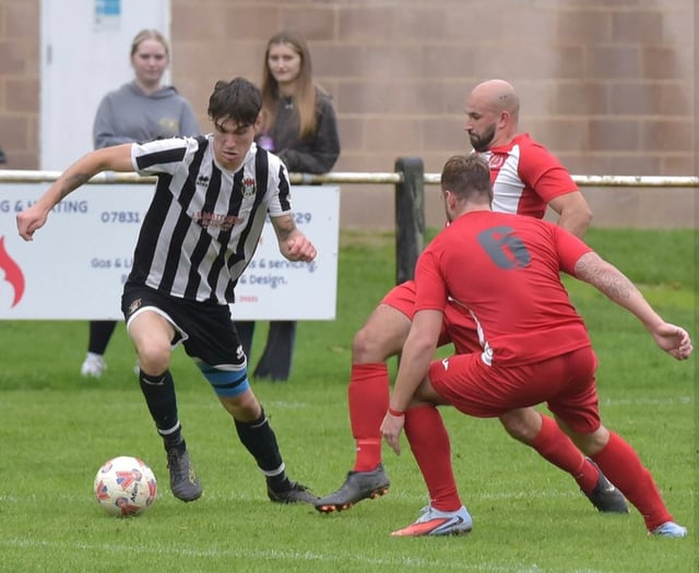 Daffs wilt at Woodford in 3-0 loss as Lydbrook smash Mitcheldean 10-0 