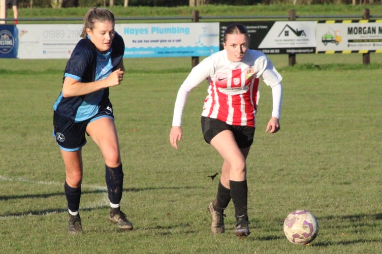 A Juniors player makes inroads into the Penybont half