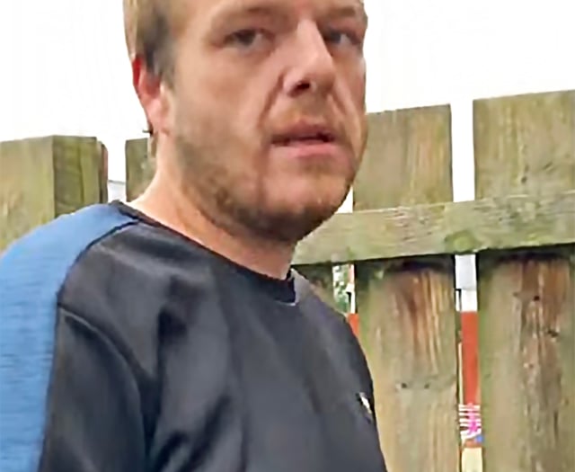 Pervert trapped in online sting sending sex photos to 'teen girls'