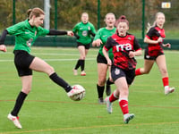 Juniors' five-star show overcomes Wanderers in the cup 