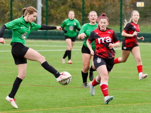 Juniors' five-star show overcomes Wanderers in the cup 
