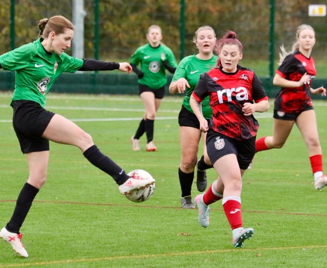 Juniors' five-star show overcomes Wanderers in the cup 