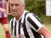 Hill downed but Huntley hit great eight