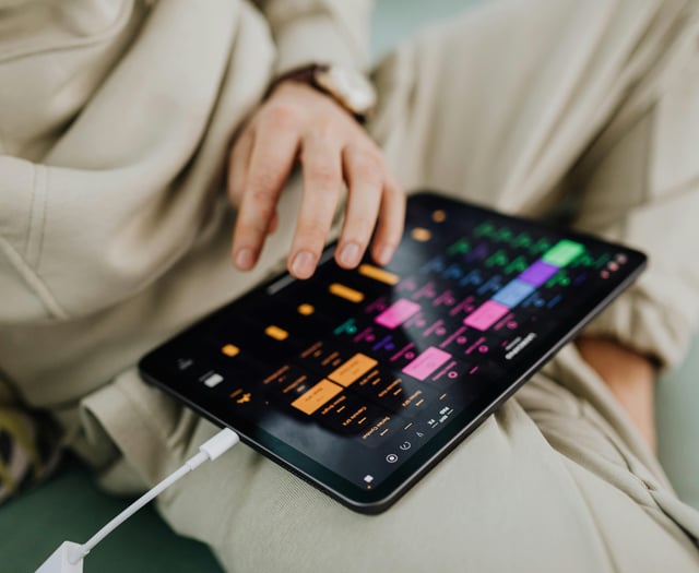 Free tablet use at Ross Library thanks to government funding