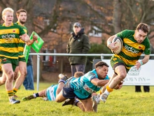 Long shot secures last-gasp win for Green Army