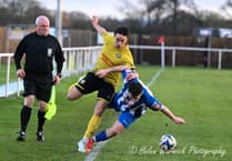 Knights close in as Daffs undone by late winner
