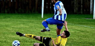 Daffs wilt in face of Wantage onslaught