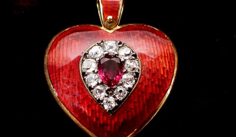 Jewellery is the 'go to' section at Smith's pre-Valentine's sale