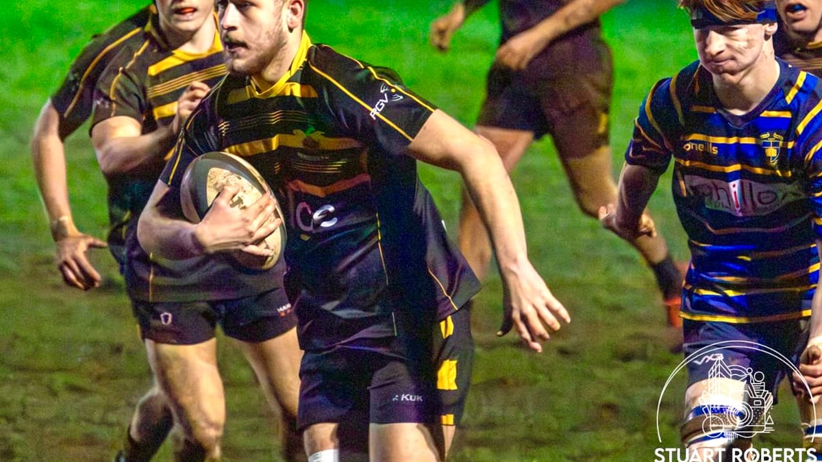 Phoenix beat Old Cents in close friendly