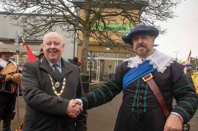Mayor of Coleford Cllr Nick Penny was presented with a Sealed Knot by Ian Blyth insignia for his support of the event.