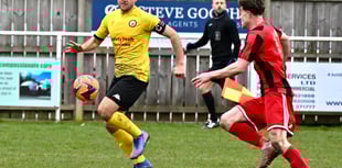 Daffs peg back Romans as Weir makes return