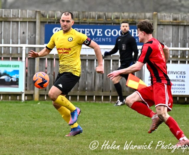 Daffs peg back Romans as Weir makes return