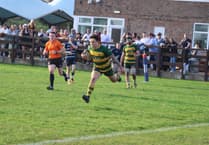 Nine-try Newent win big in Black Country