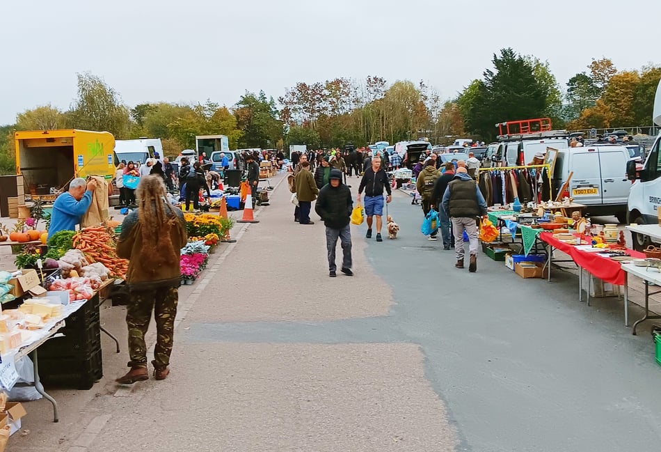 Ross-on-Wye car boot sale saved from closure by auctioneers