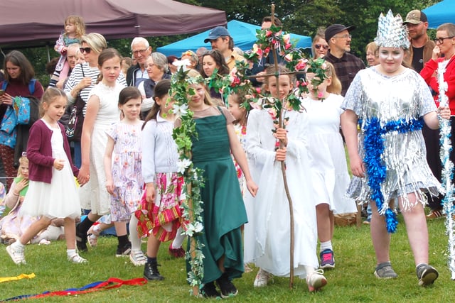 Llangrove May Fayre brings traditional dancing alive