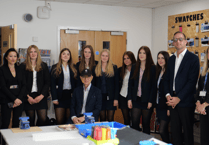 Professor Jimmy Choo inspires students in fashion workshop