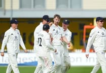 Five wickets for Taylor brings Gloucestershire back into contention