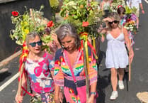 Fownhope Heart of Oak Society celebrates 150 years with traditional parade