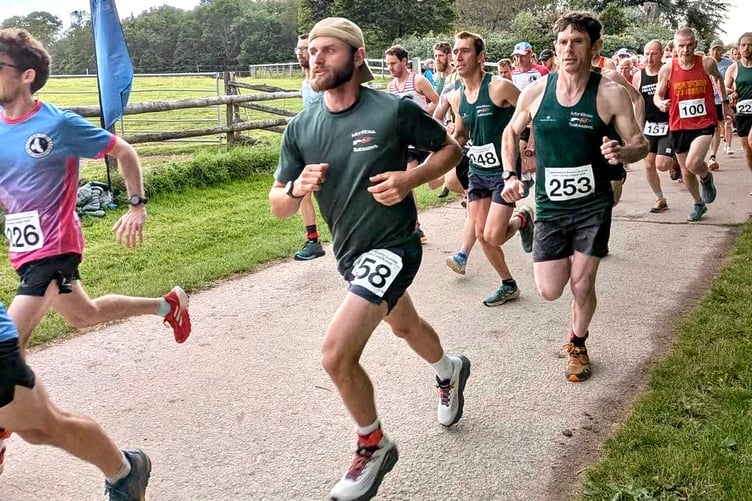 A trio of Trailblazers help set the early pace in the Herefordshire & Borders League X-Country race at Llangrove