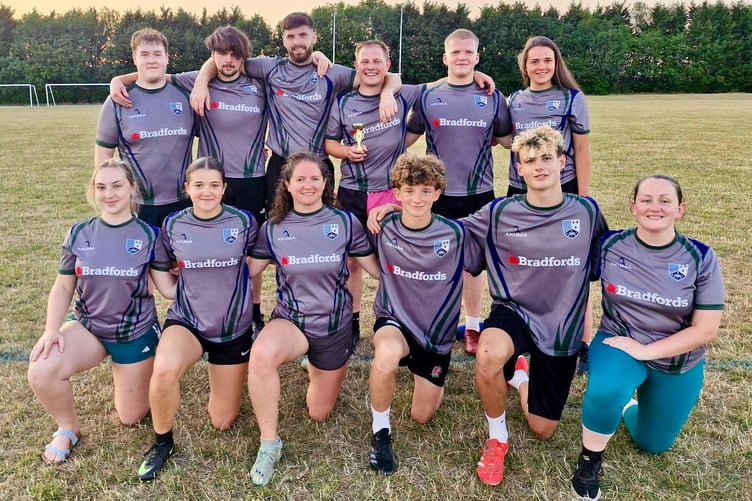 Ross Mixed Touch are the are the Droitwich Summer Series Champions