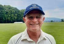 Howell hammers 'Hampton with 119