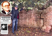 Jools Holland revisits Dennis Potter's Memorial Wall
