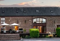 Penblaith Barn wins prestigious Visit England Rose award