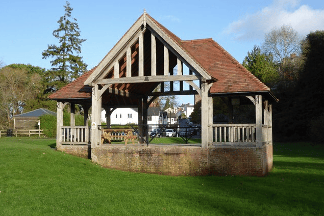 Caroline Symonds Gardens bandstand will host a free outdoor nature session for children during the October half term.